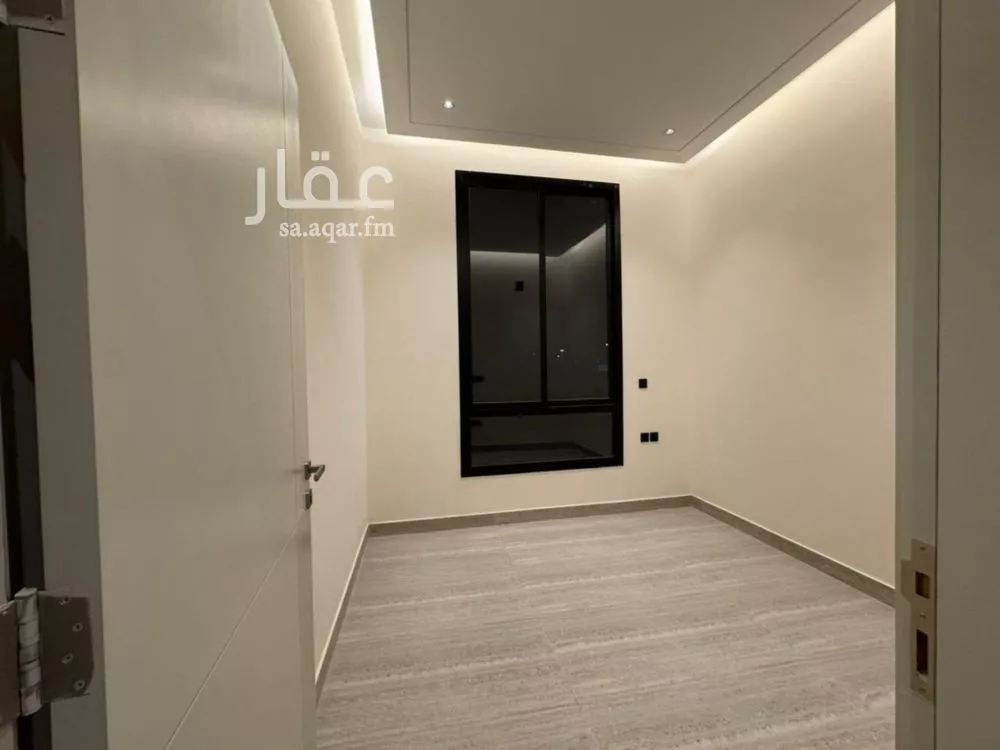 5 bedroom floor in Al Munsiyah 2