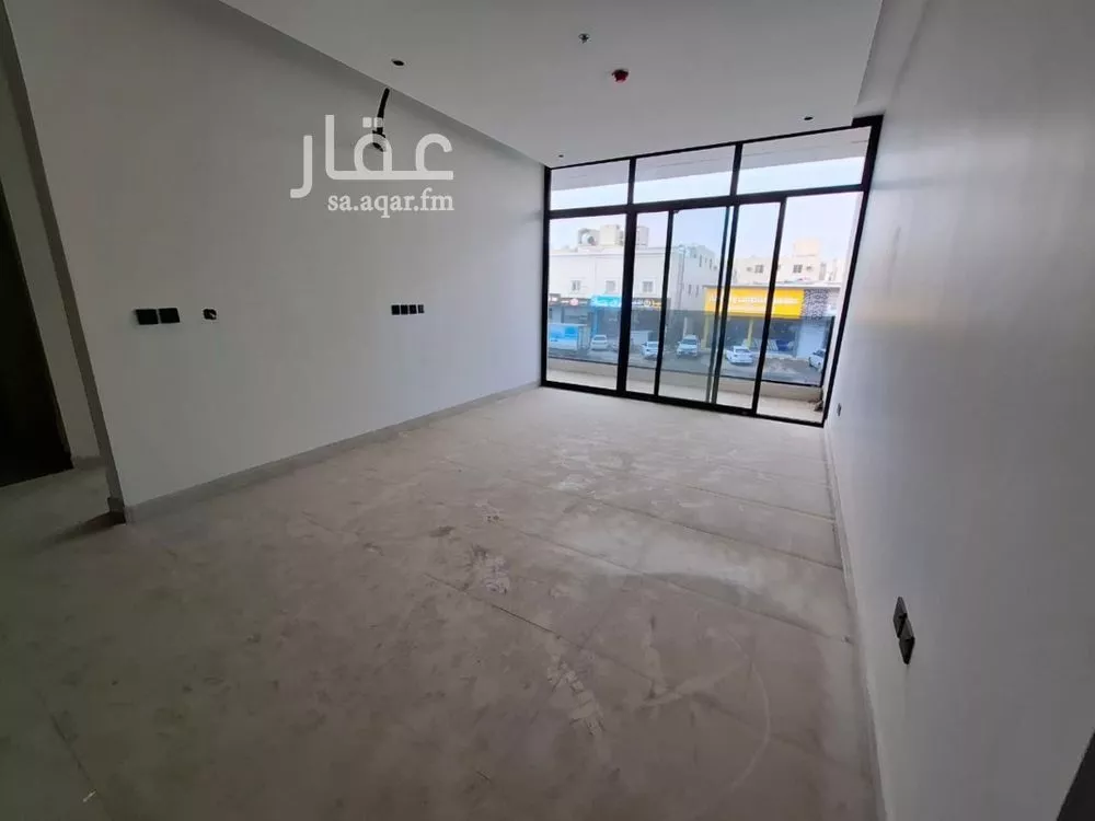 شقة 4 غرف في الرمال 4