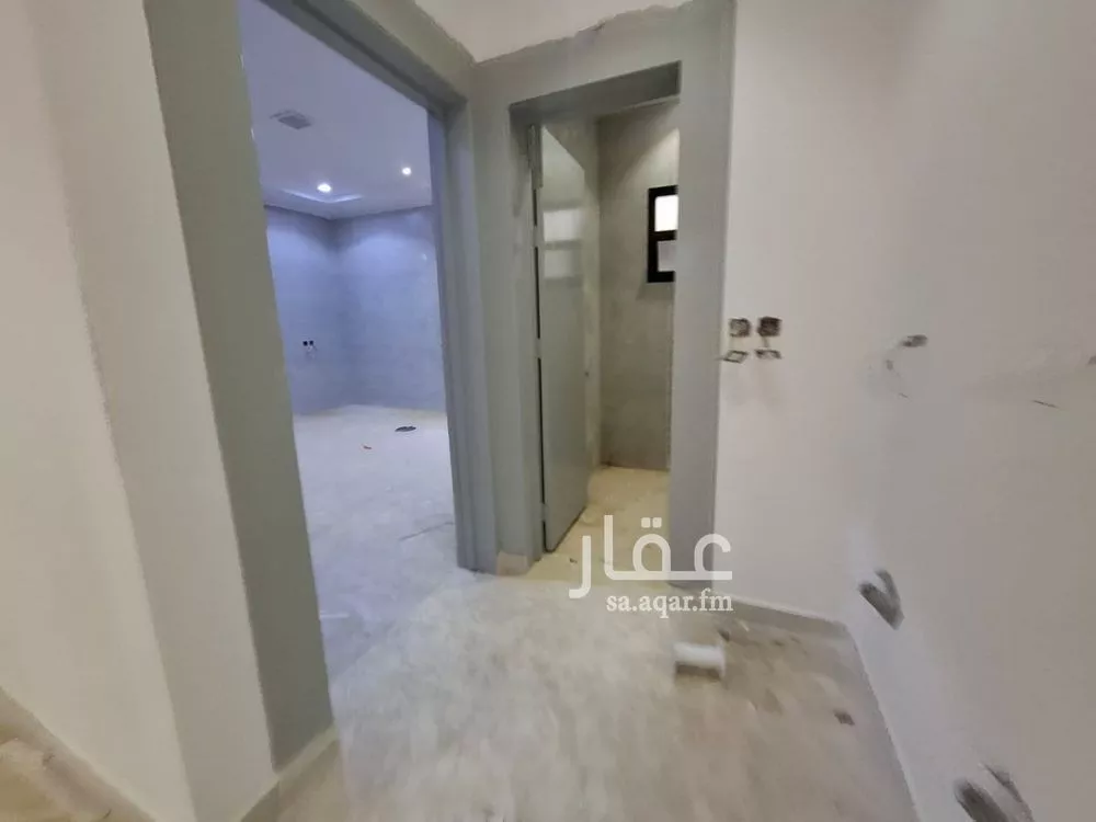 فيلا 5 غرف في النظيم 4