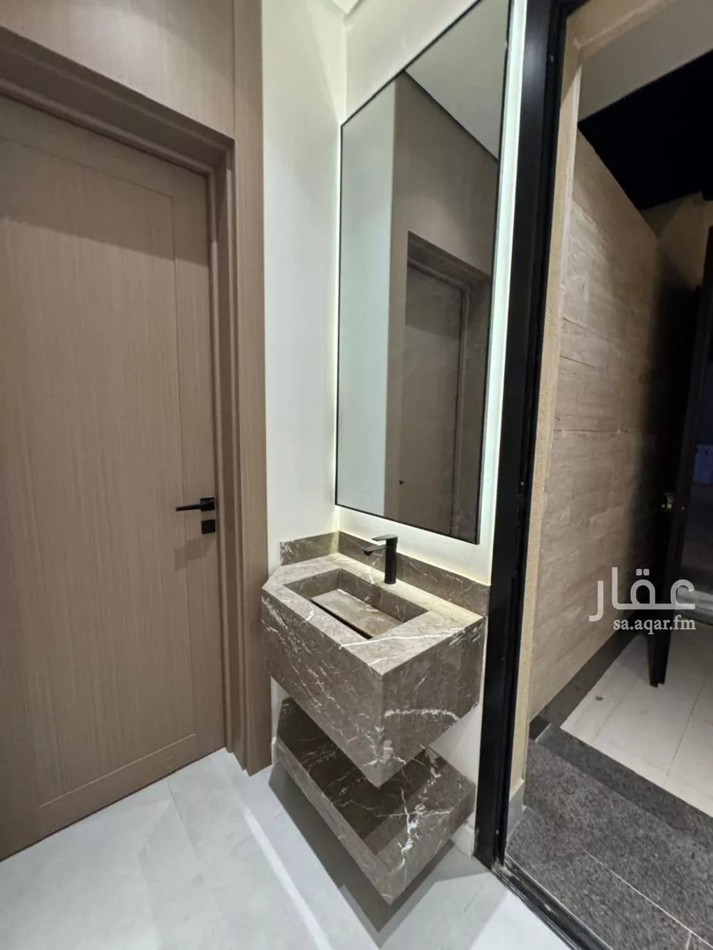 شقة 4 غرف في النرجس 3