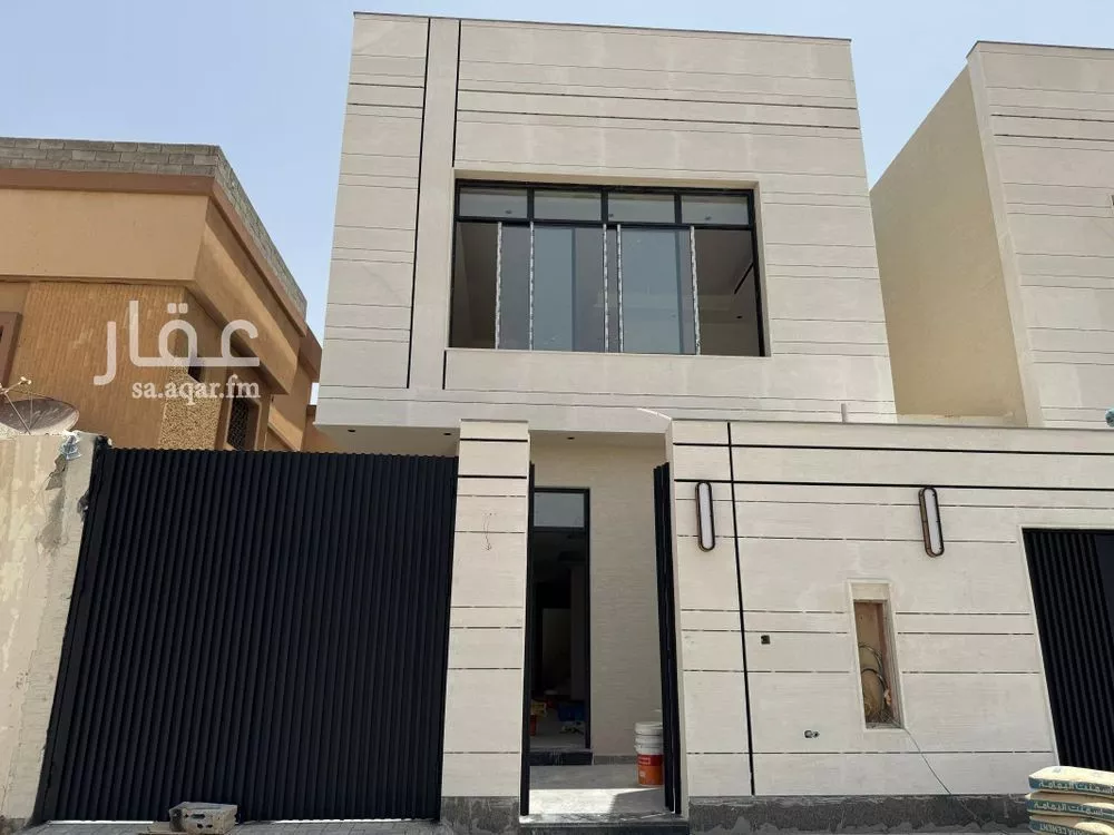 فيلا 5 غرف في الملك فيصل 1