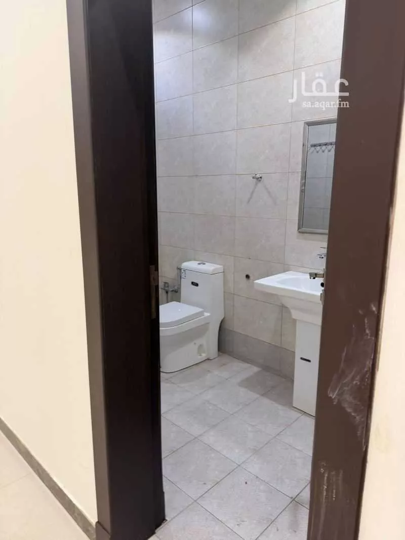 فيلا 7 غرف في عرقة 5