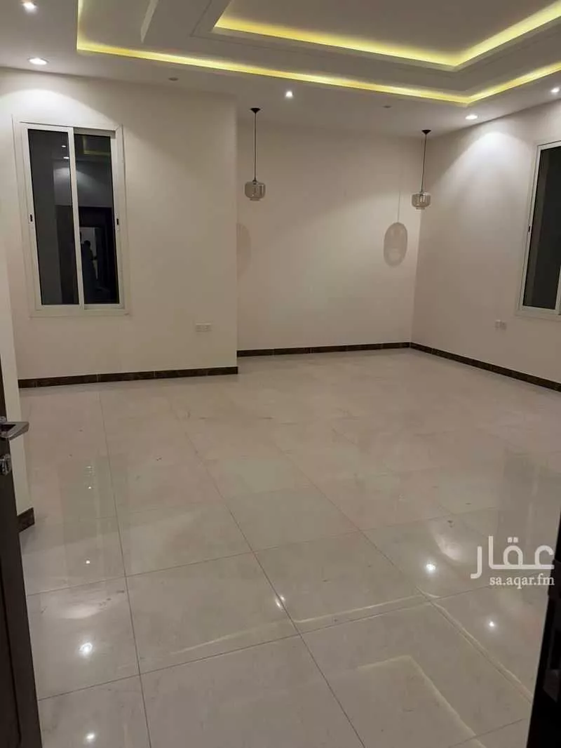 فيلا 7 غرف في عرقة 2