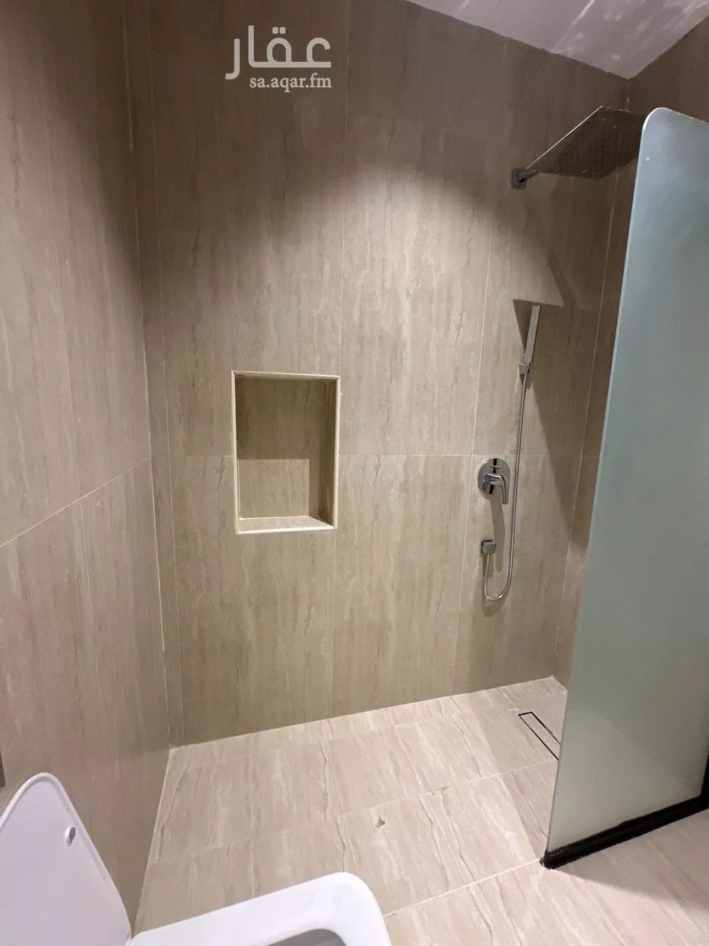 5 bedroom apartment in Al Salam 3