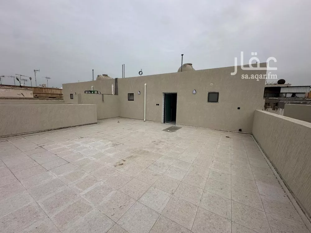 فيلا 7 غرف في الجلوية 3