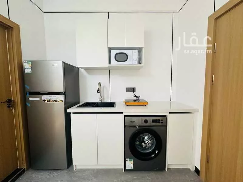 عمارة 888 م² في العقيق 1