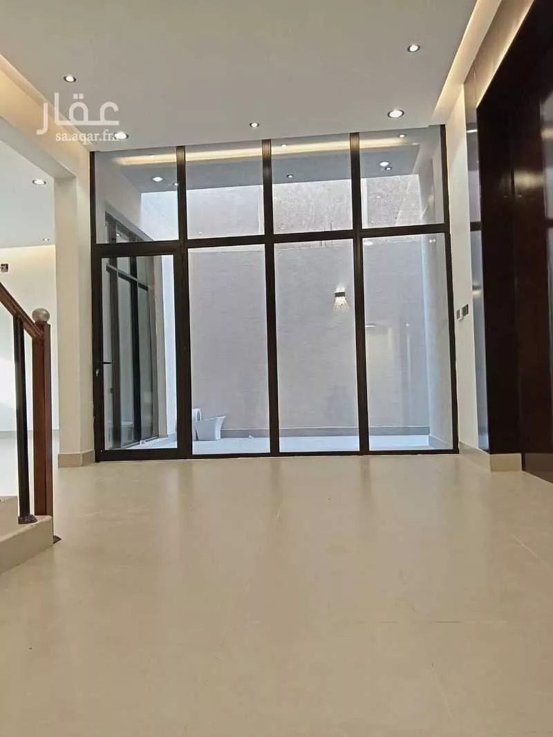 فيلا 9 غرف في العارض 2