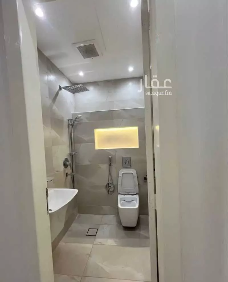 عمارة 720 م² في النرجس 5