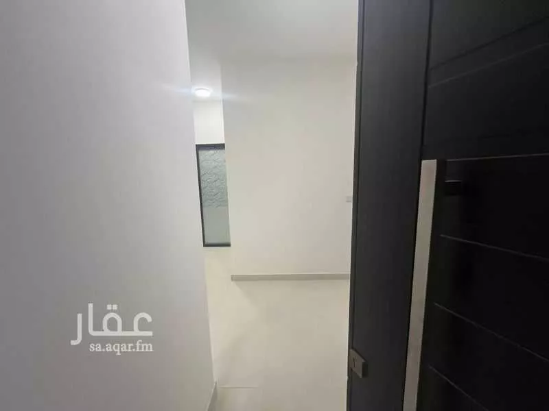 فيلا 4 غرف في الرياض 5