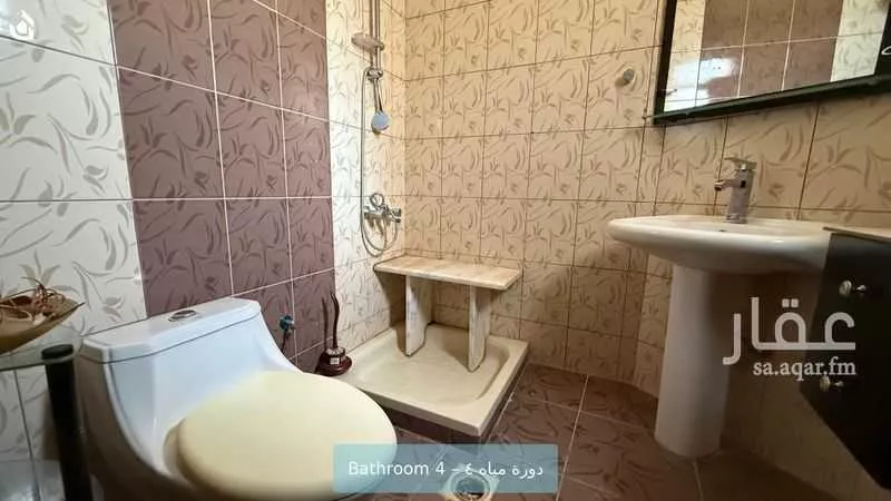4 bedroom villa in Irqah, Riyadh 22