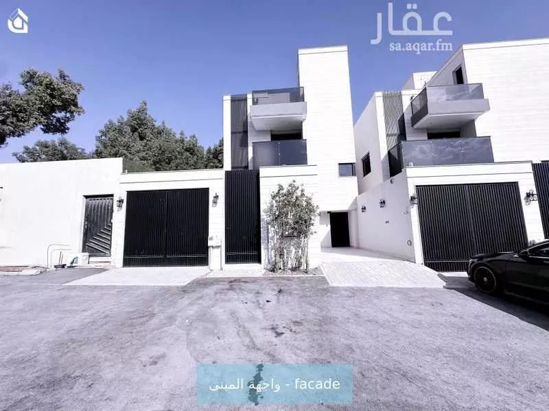 3 bedroom apartment in Al Qairawan 1