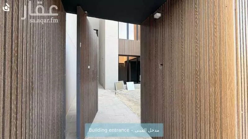 فيلا 4 غرف في العارض 2