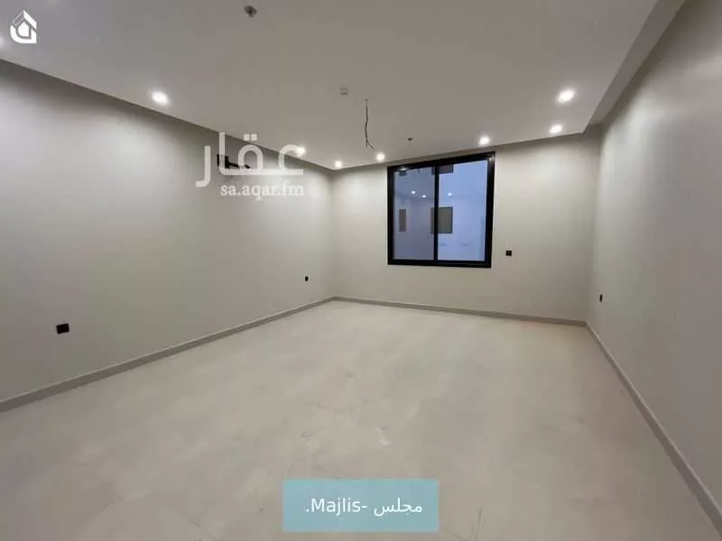 شقة 3 غرف في الرمال 5