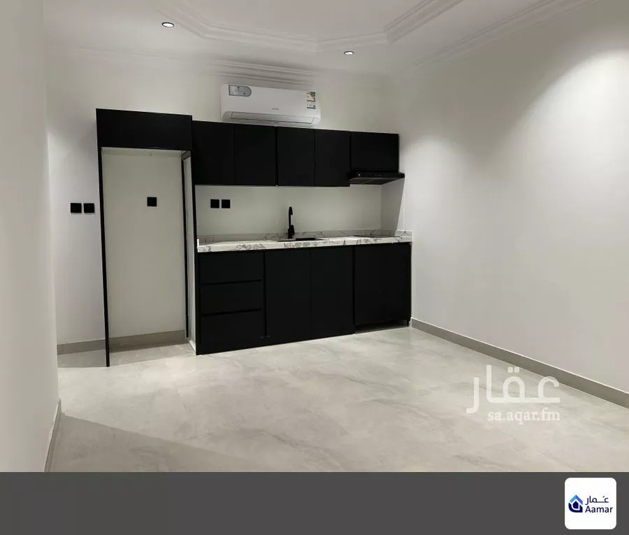 شقة 1 غرف في الملقا 4