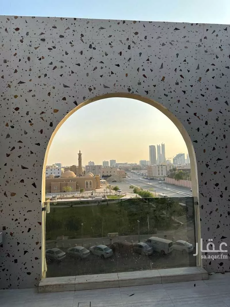 شقة 4 غرف في الملقا 4