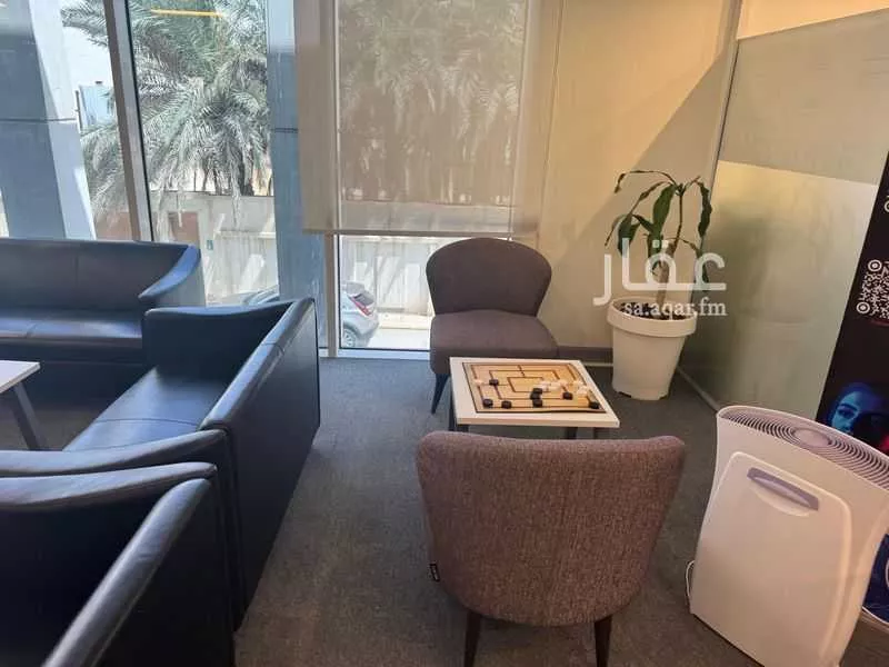 2425 sqm office in An Nafal 1