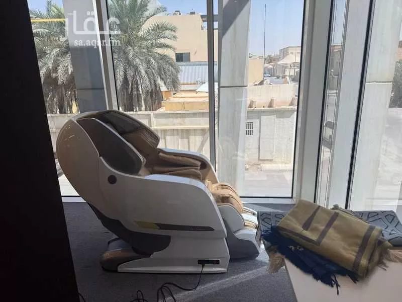 1300 sqm office in An Nafal 1