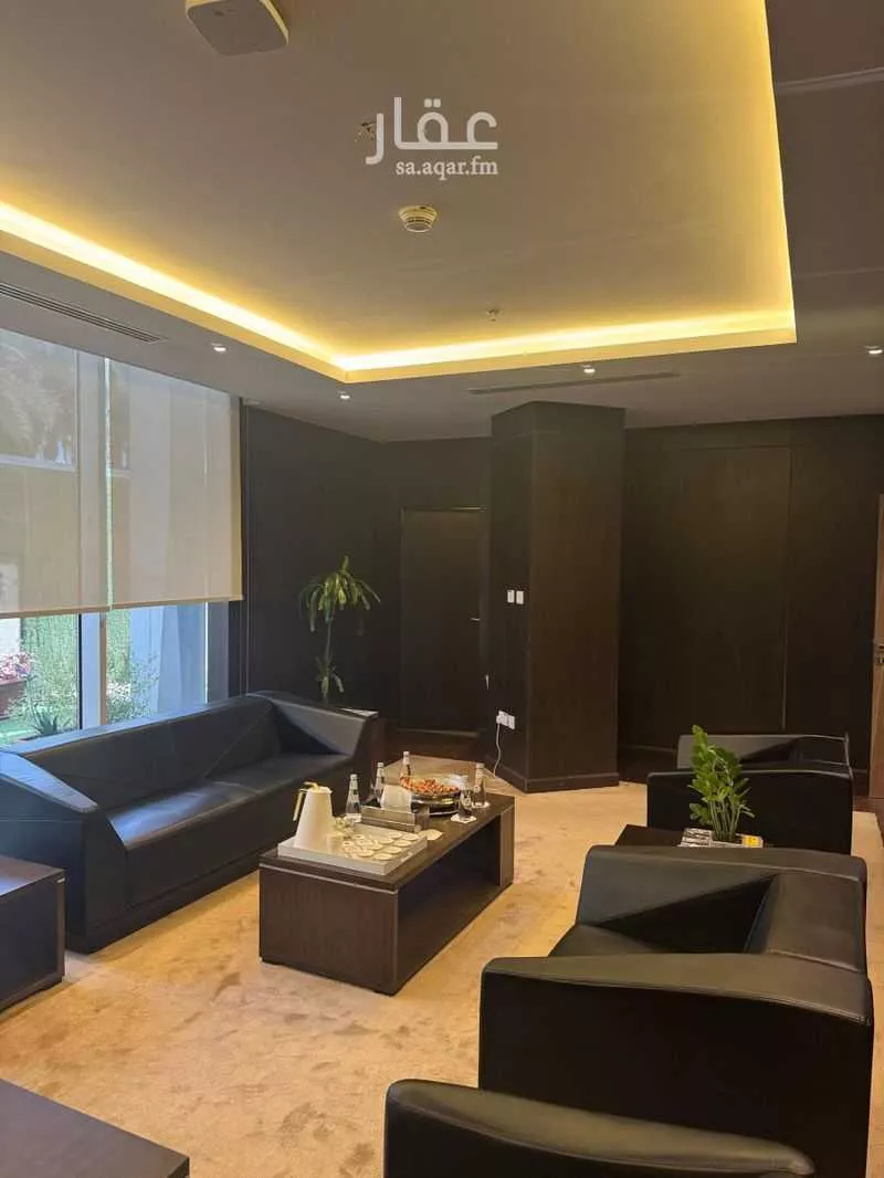 1300 sqm office in An Nafal 2