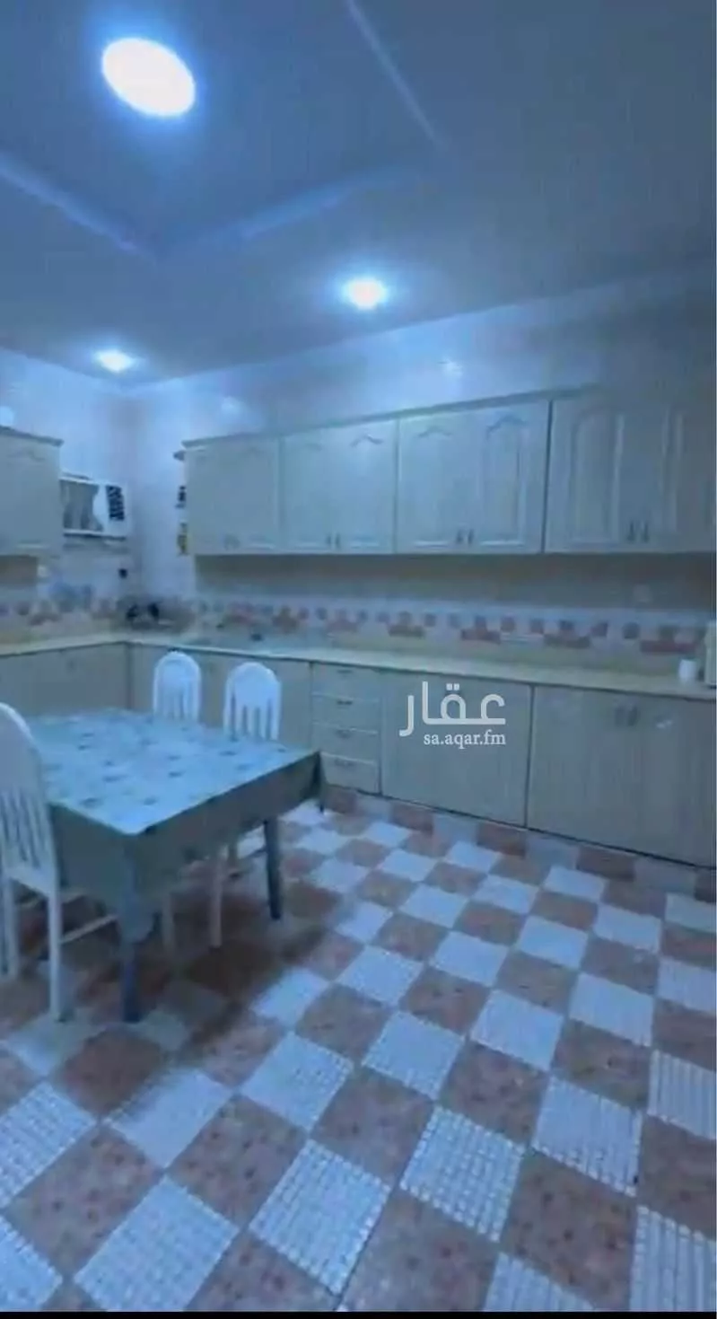 شقة 7 غرف في المروة 4