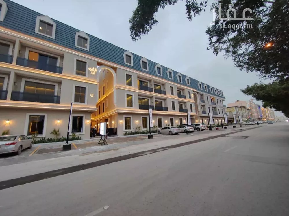 4 bedroom apartment in Al Yarmouk, Riyadh 11