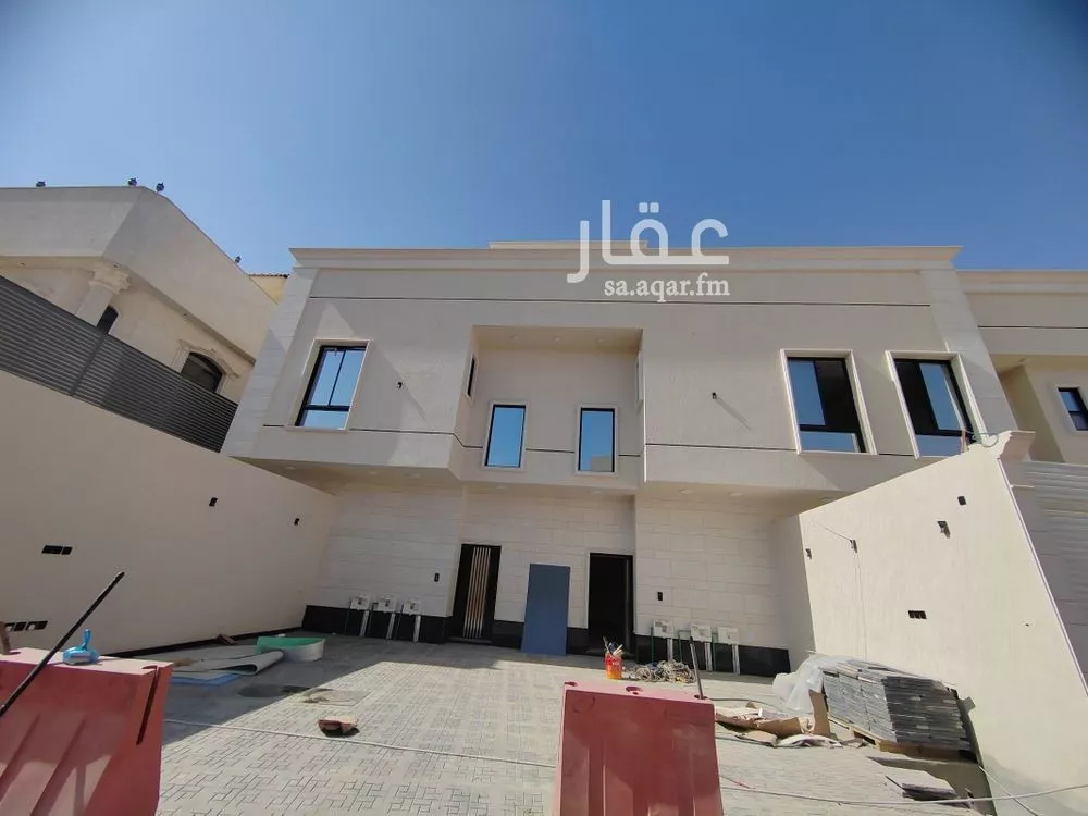 4 bedroom apartment in Al Yarmouk 1