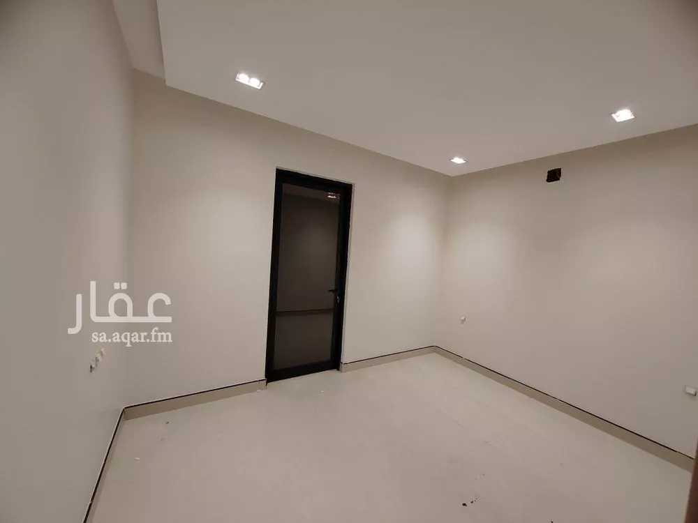 فيلا 5 غرف في الرمال 4