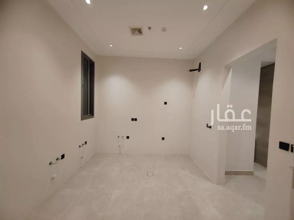 4 bedroom apartment in Al Yarmouk, Riyadh 5