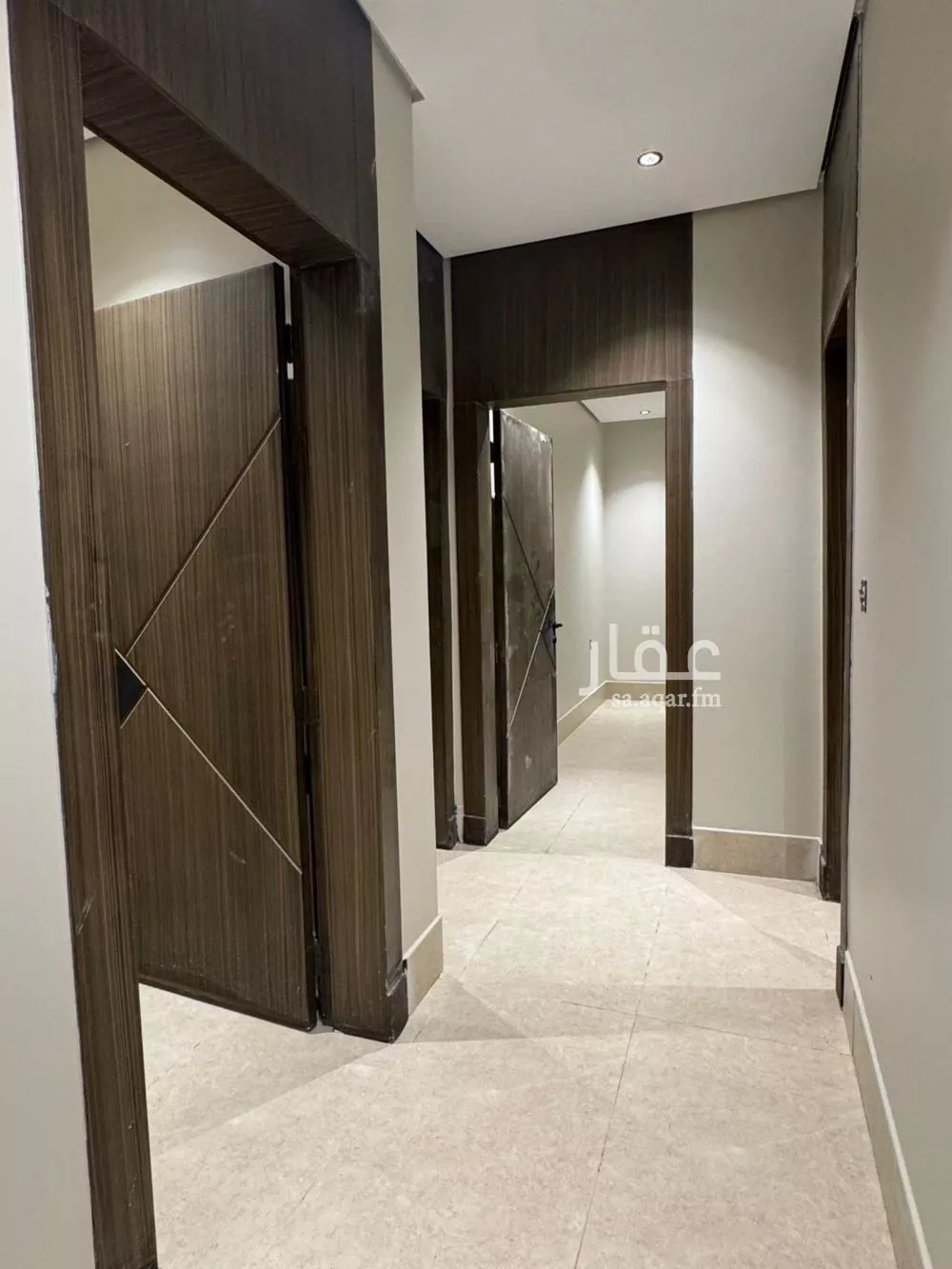 شقة 4 غرف في الحمرا 2