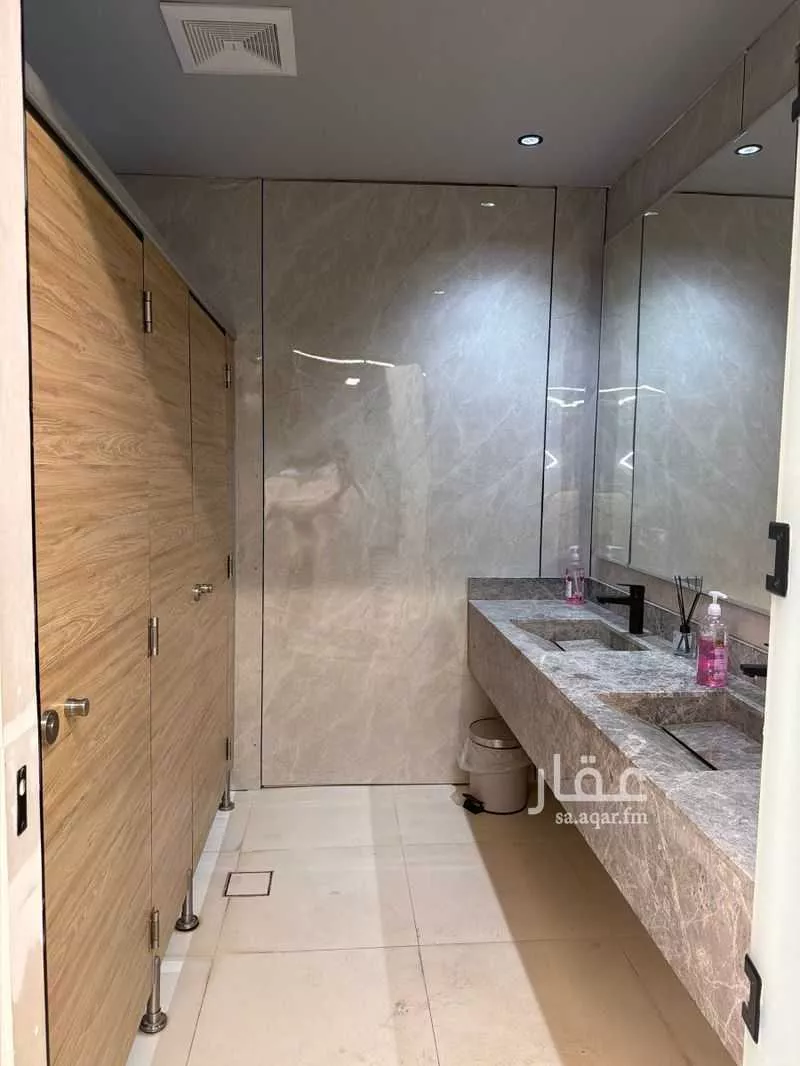 office in Manfuhah, Riyadh 7