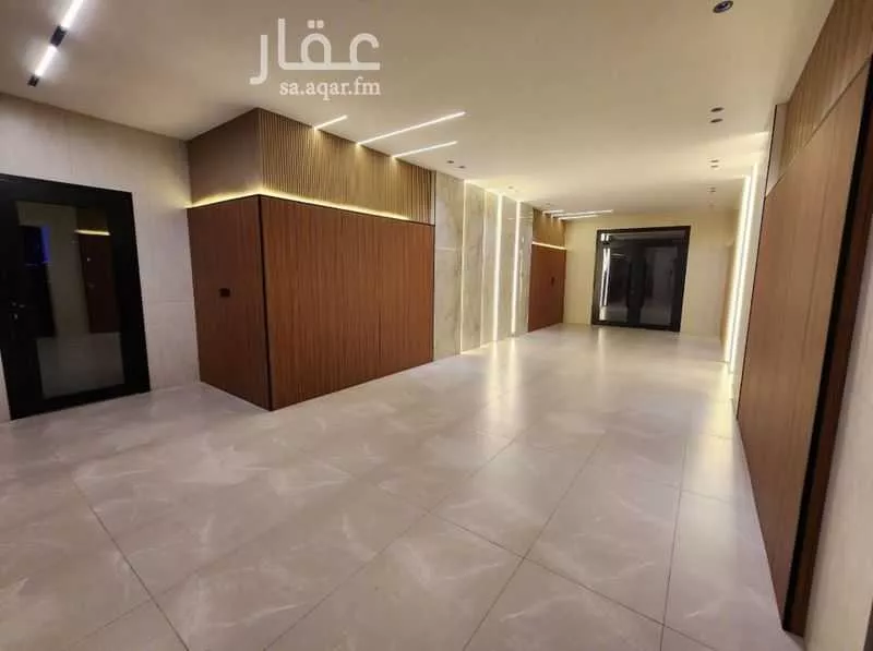 شقة 5 غرف في الريان 2