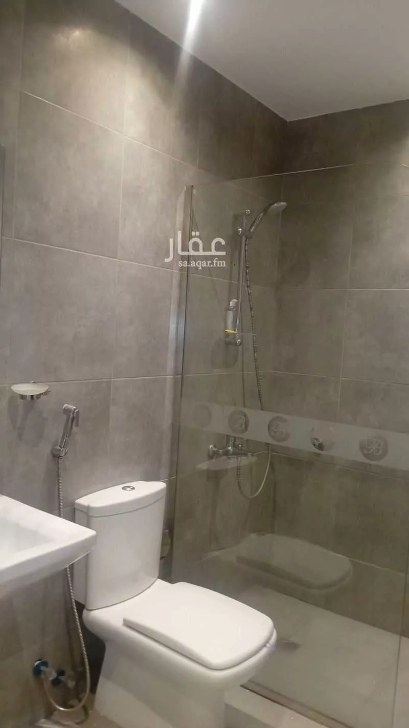 شقة 4 غرف في الزهراء 3