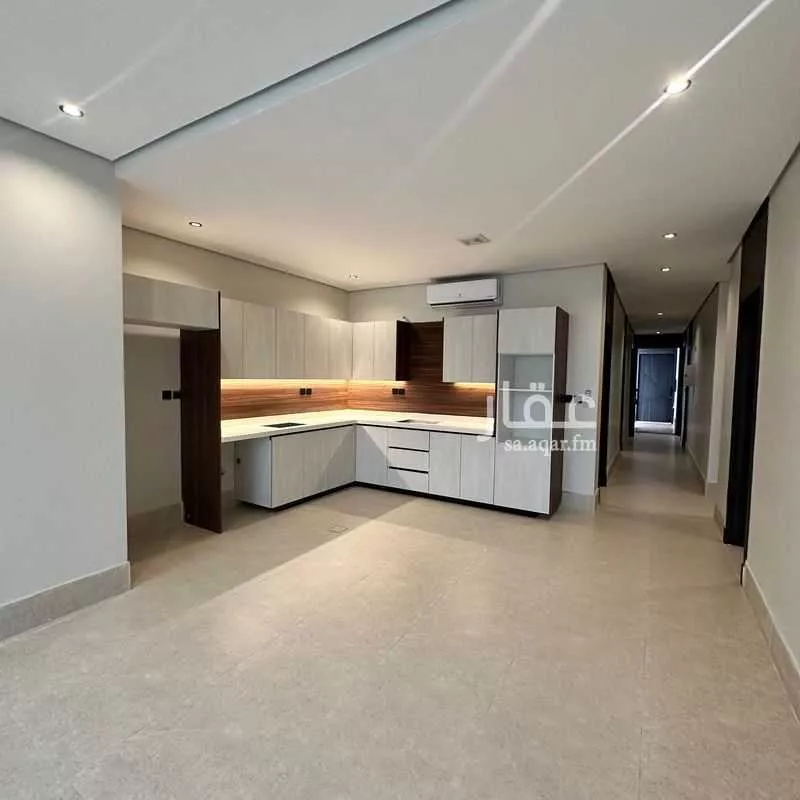 شقة 3 غرف في الحمرا 3