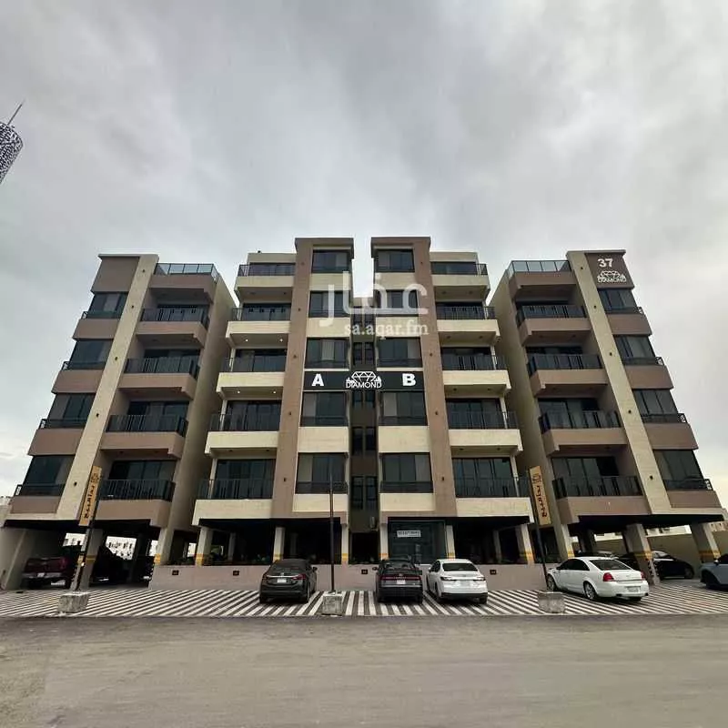 شقة 3 غرف في الحمرا 1