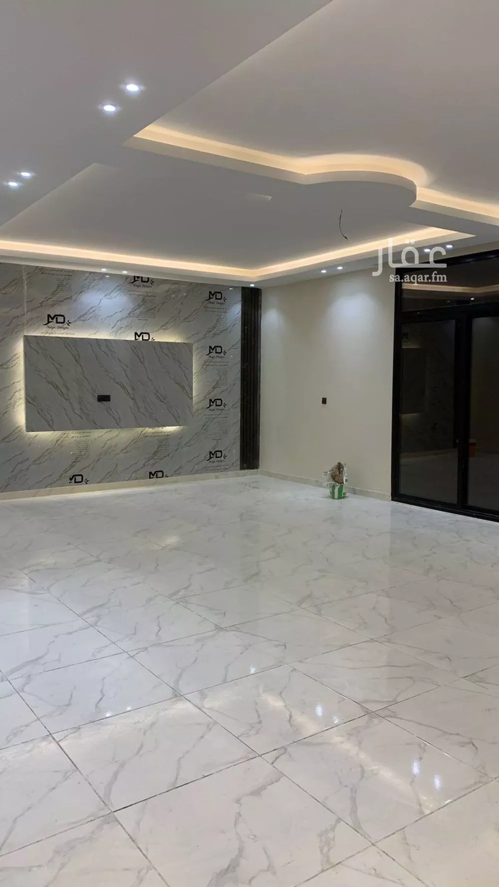 فيلا 6 غرف في الامواج 5