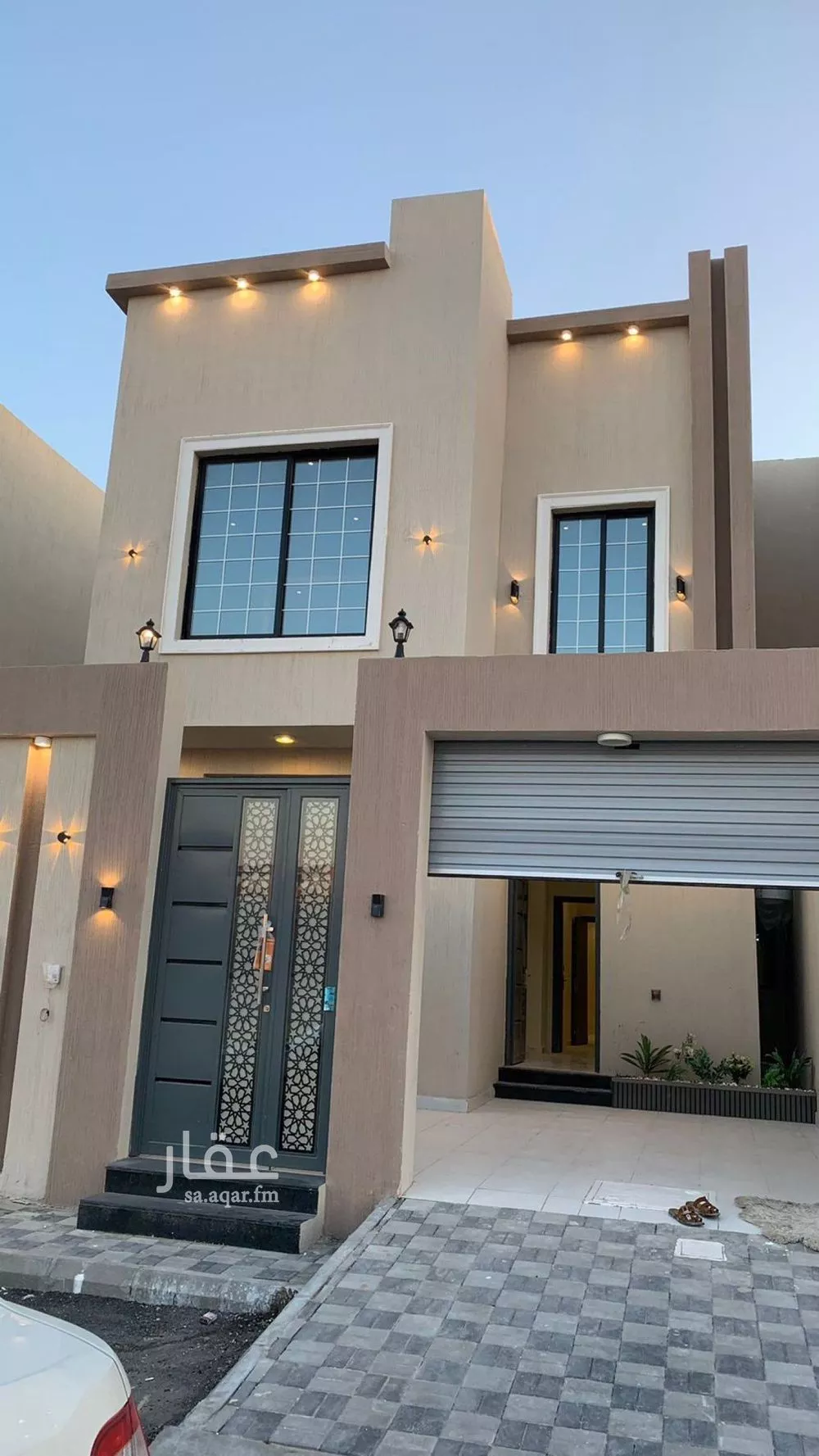 فيلا 6 غرف في الامواج 1