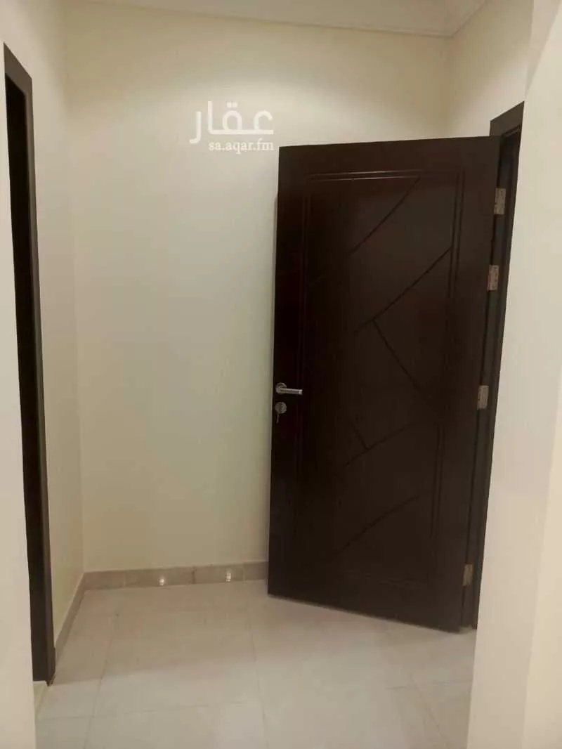 شقة 5 غرف في النزهة 3