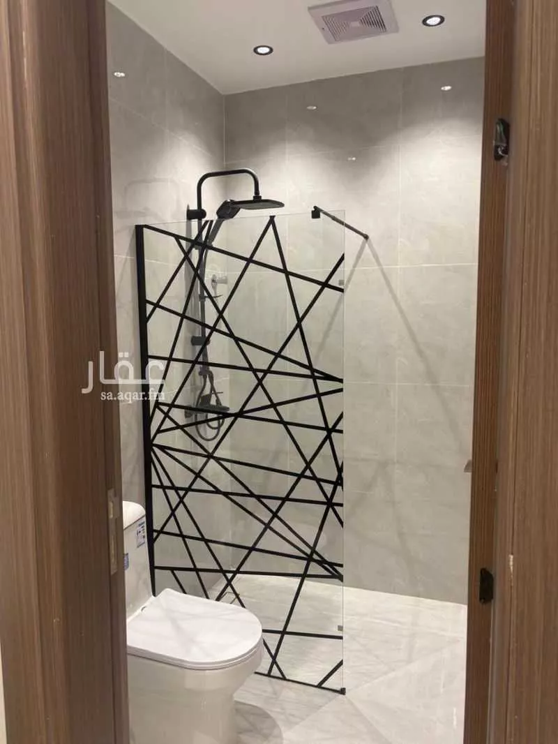 6 bedroom floor in Sikkat Al Hadeed 4