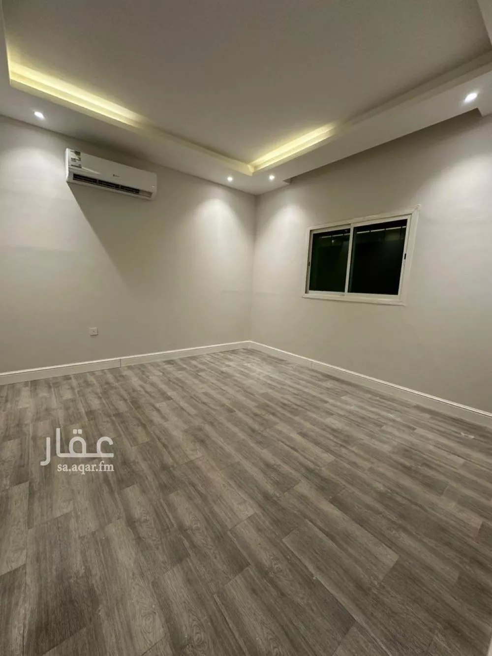 1 bedroom apartment in Al Falah 4