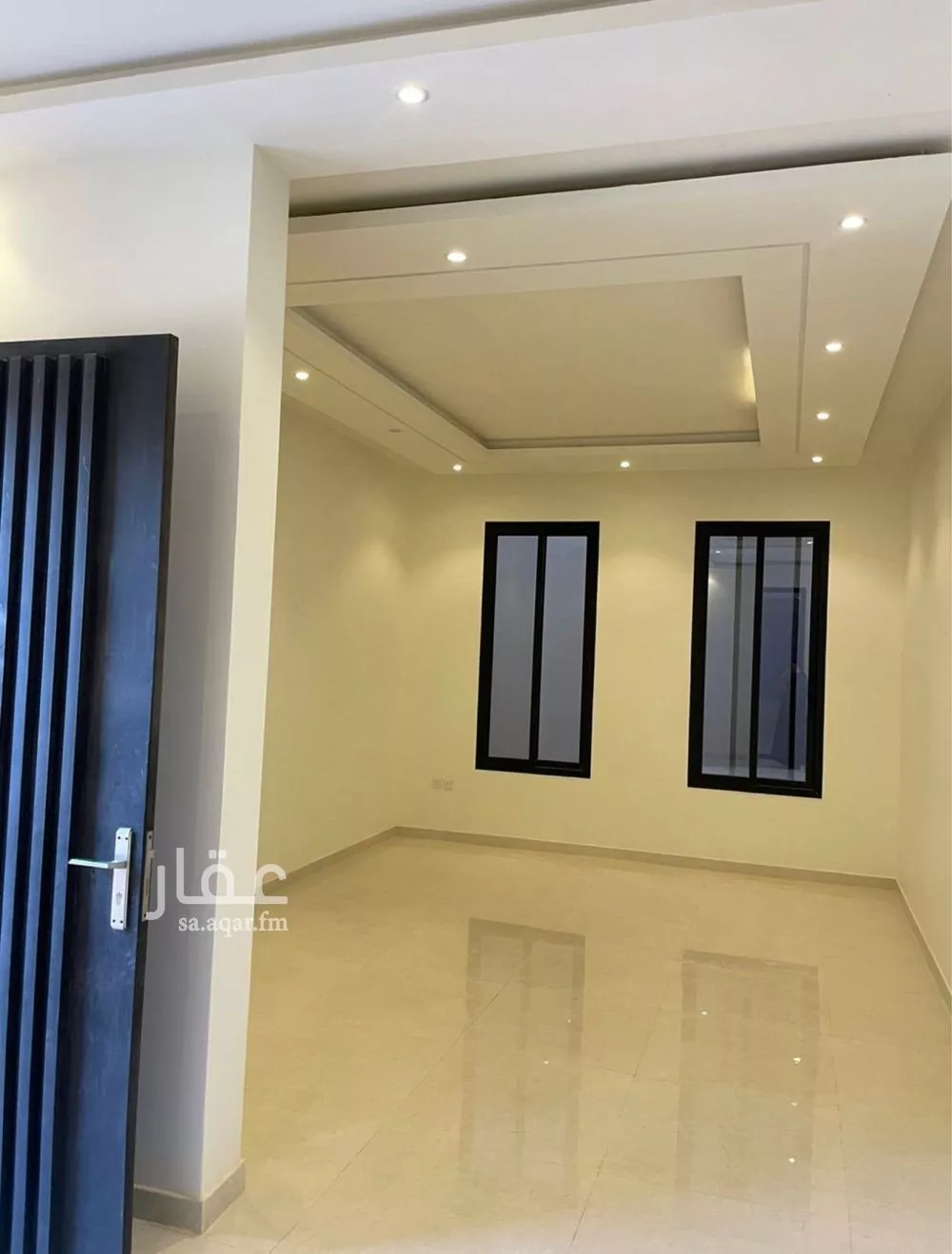 فيلا 7 غرف في العارض 3