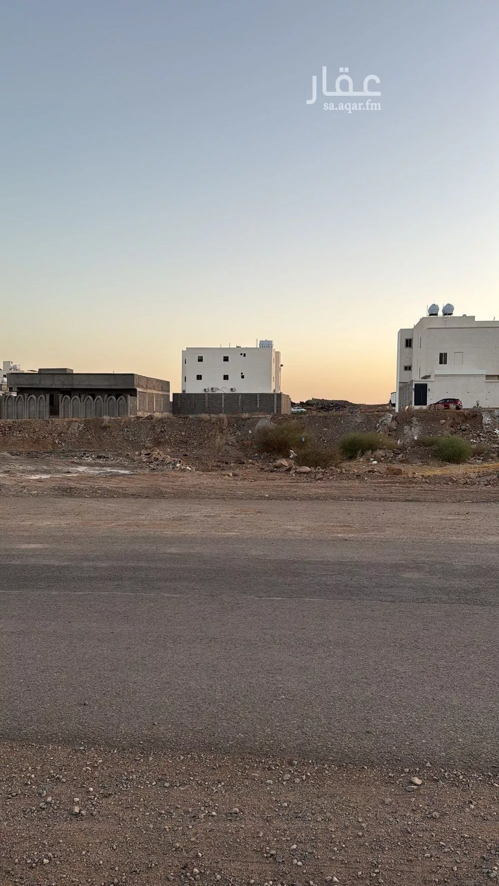 أرض 548 م² في المطار 2