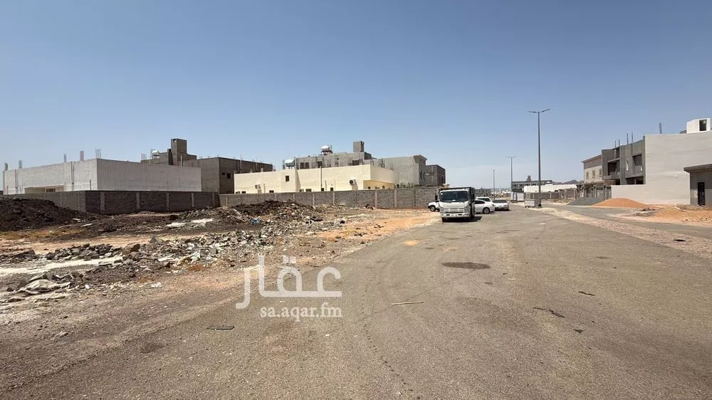 أرض 800 م² في السكب 3