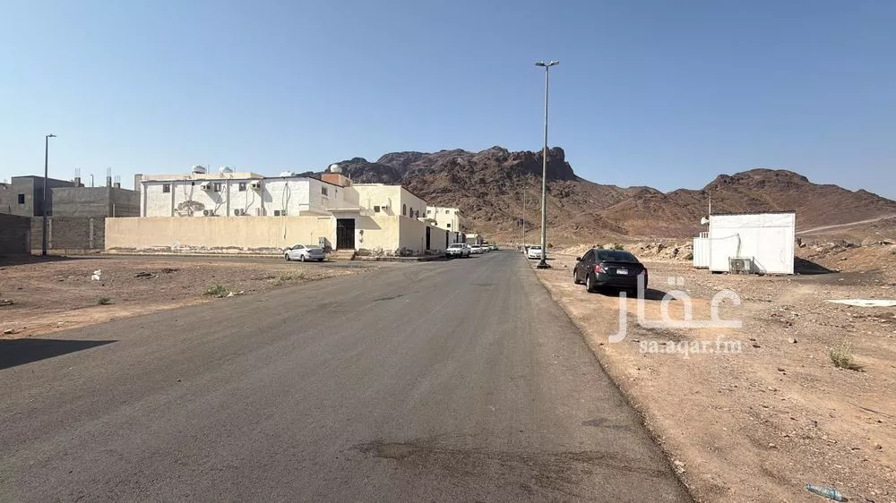 أرض 678 م² في المطار 3