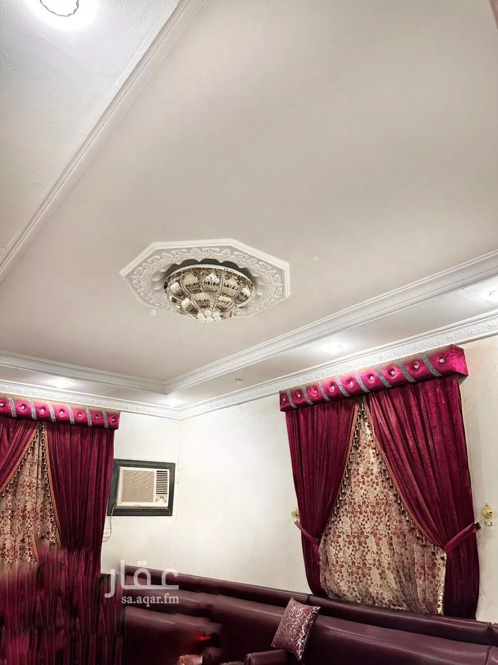 عمارة 245 م² في ابو كبير 3