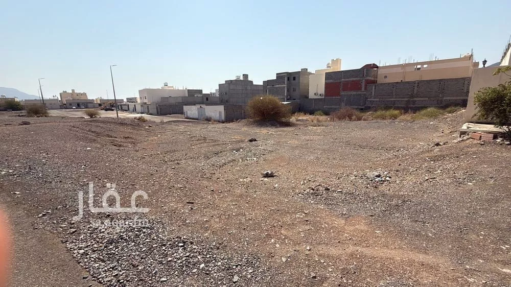 أرض 1204 م² في ورقان 2