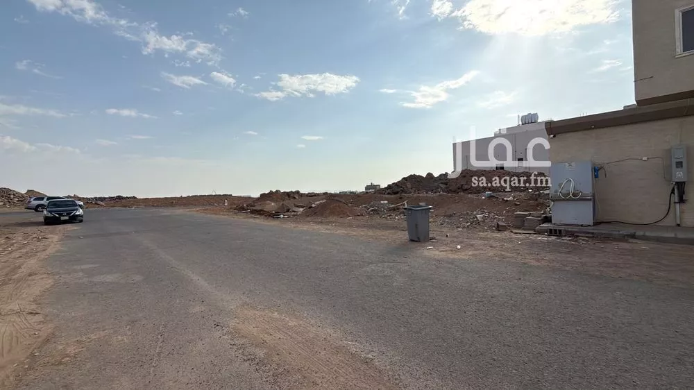 أرض 500 م² في المطار 4