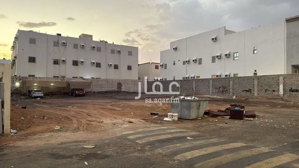 أرض 1050 م² في الدفاع 2