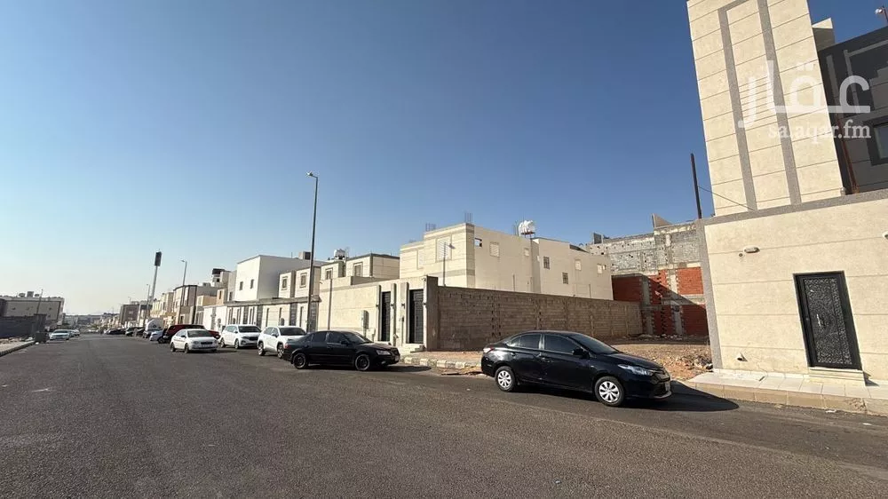 land in Al Hadra, Madinah 2