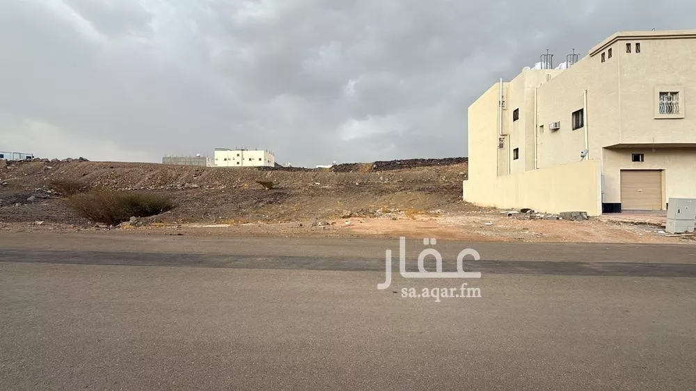 أرض 500 م² في المطار 3