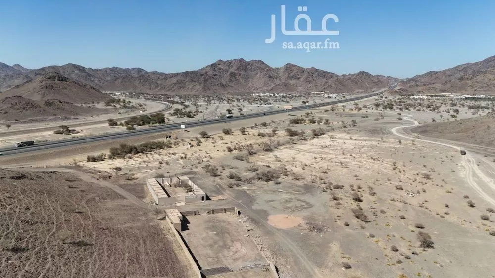 أرض 23007 م² في ورقان 1