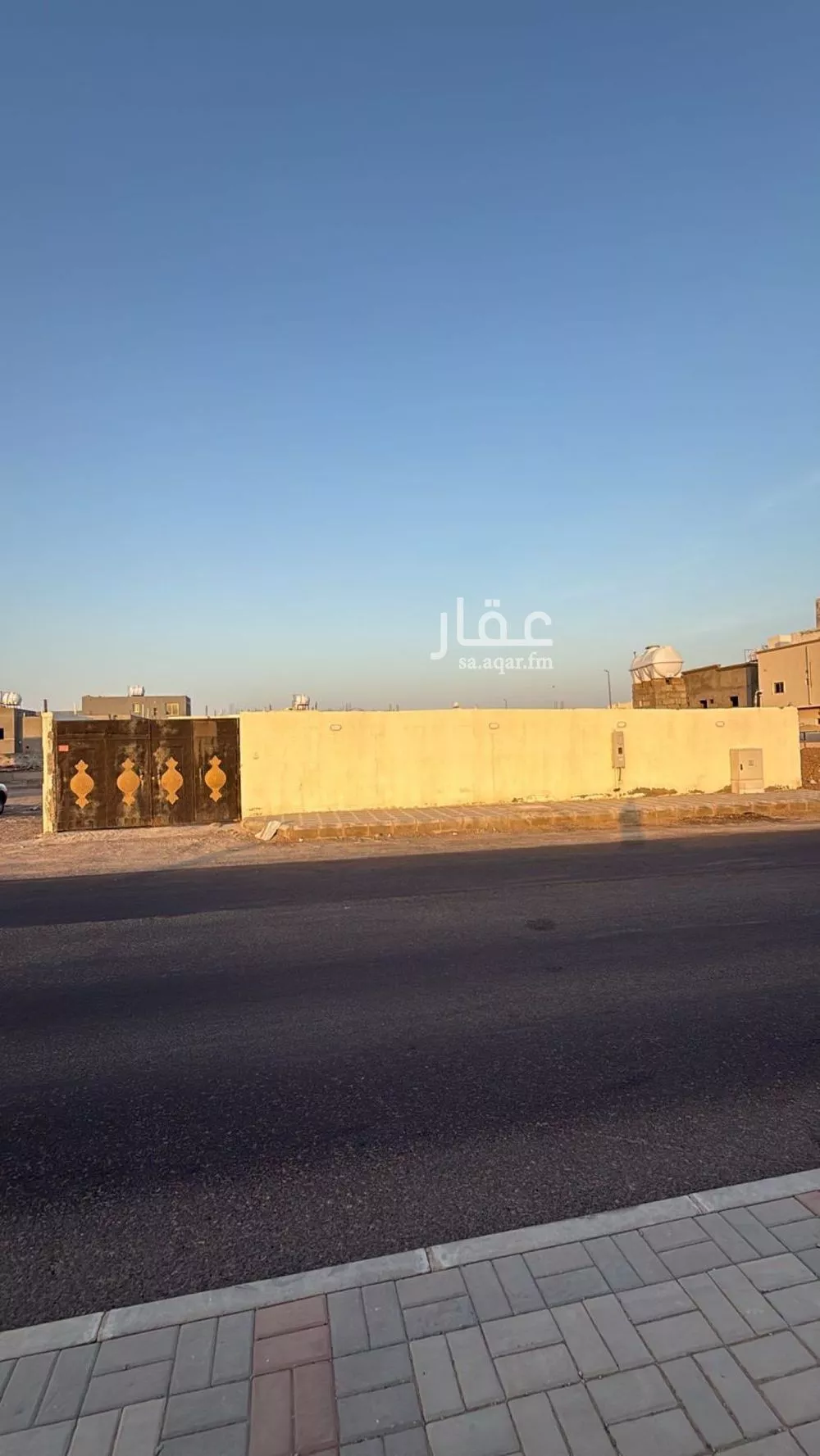 أرض 800 م² في ورقان 4